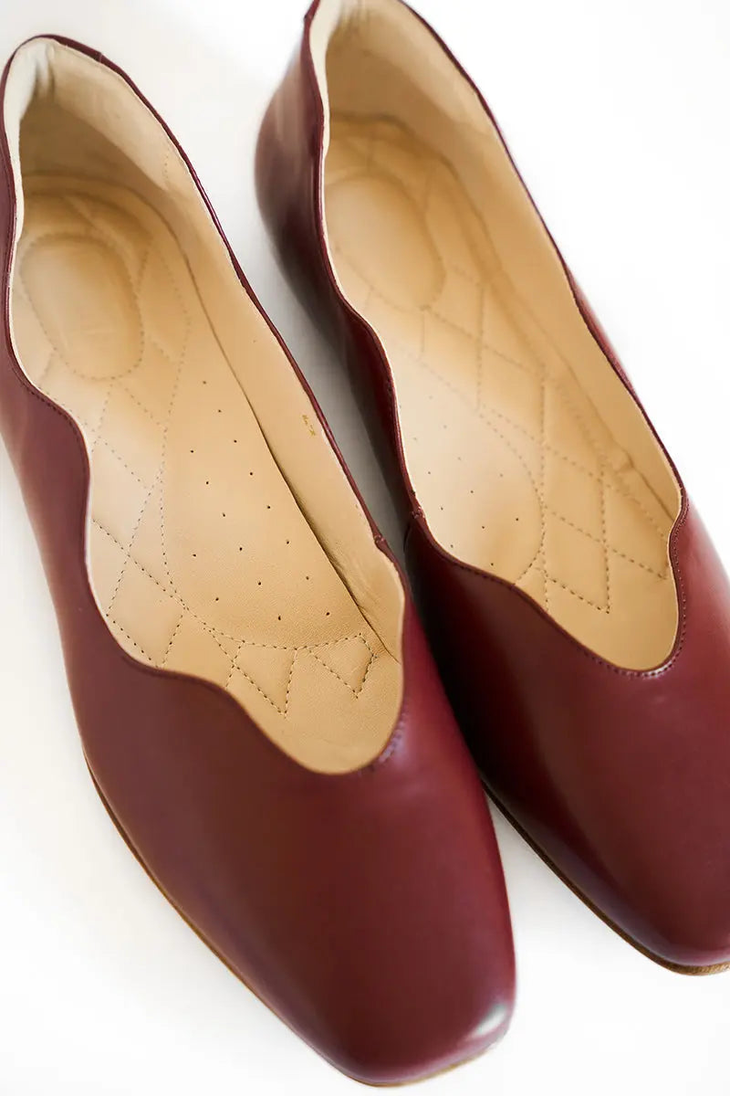 Deep-Burgundy-Lirio3